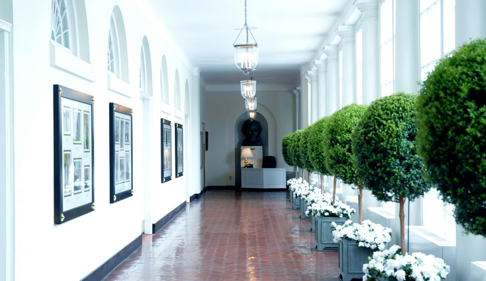 white house decor